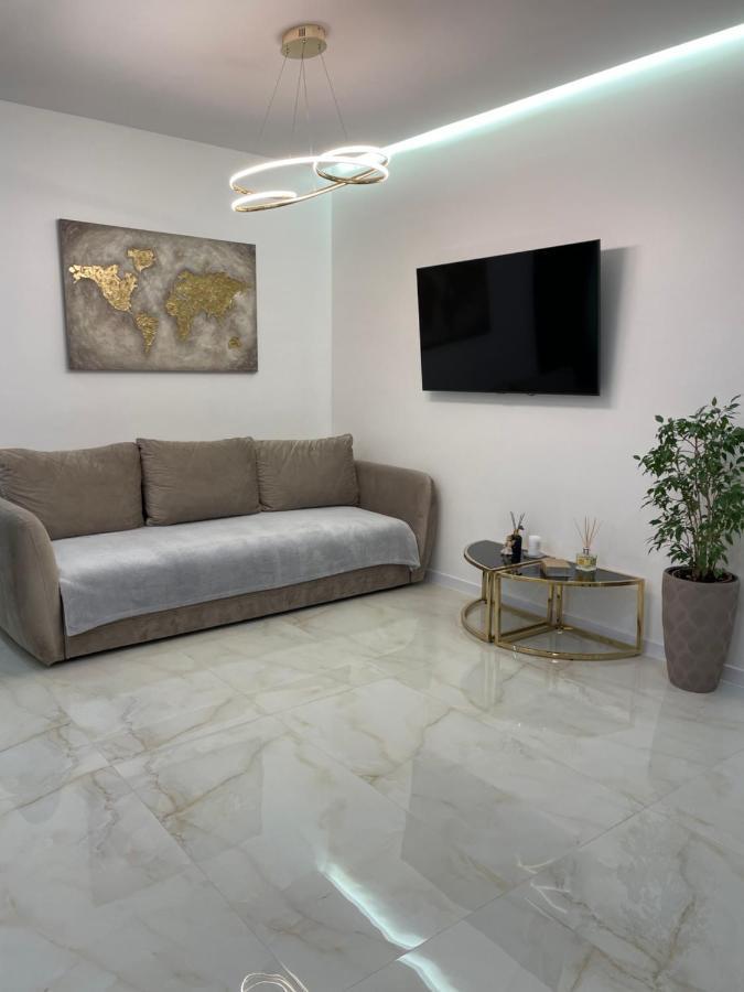 Жк Great Britain Apartment إلفيف المظهر الخارجي الصورة